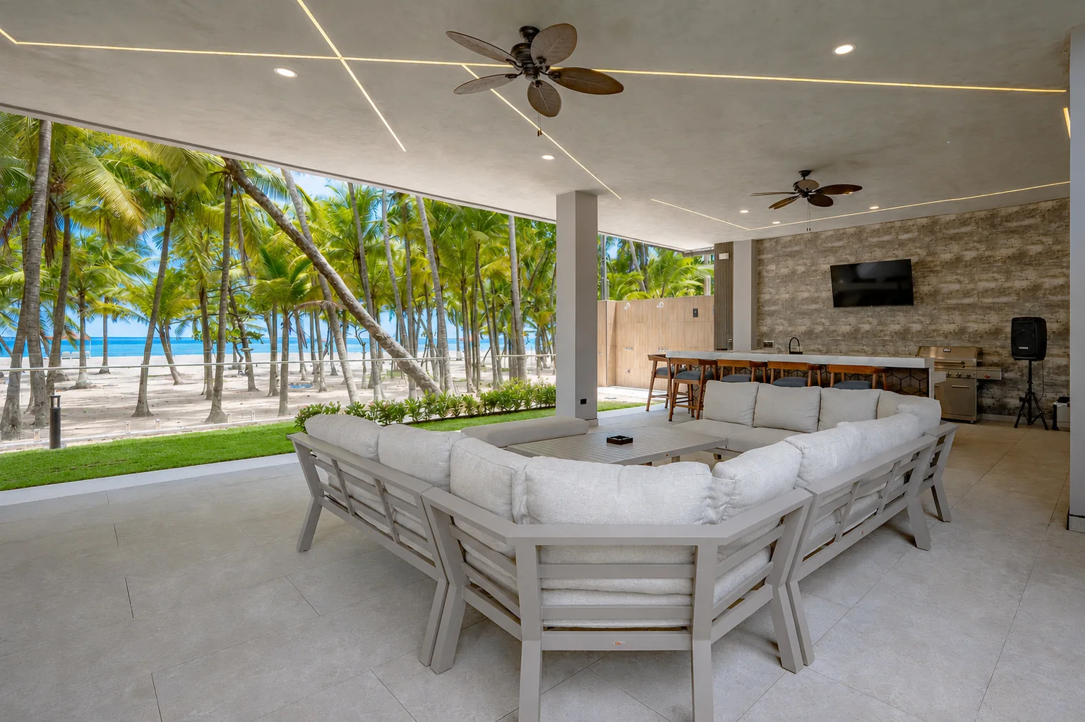 Beachfront lounge and dining terrace used for group sessions